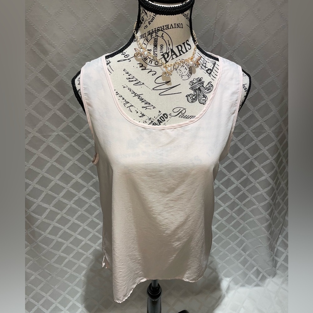 Chico’s Elegant Petal Pink Sleeveless Shell Top Size 1